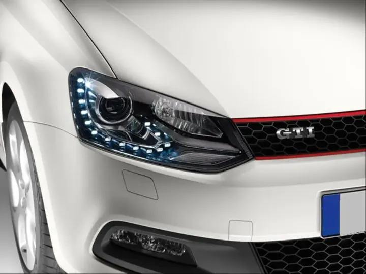 Volkswagen Polo Mk5 silver detaylı GTI görünümlü LED far