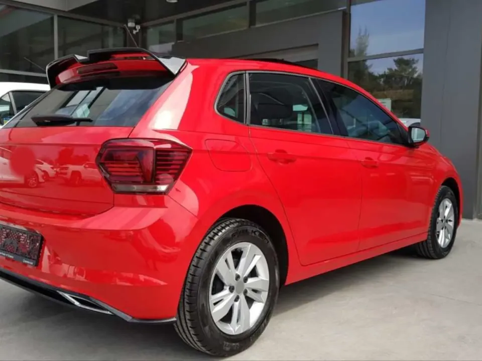 Volkswagen Polo Mk6 Oettinger görünümlü Piano Black spoiler – görsel 1
