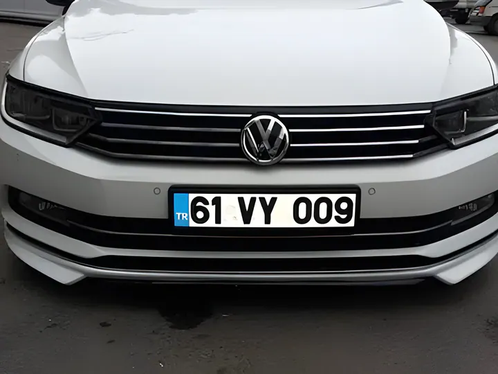 Volkswagen Passat B8 ön tampon altı ek parça – görsel 1