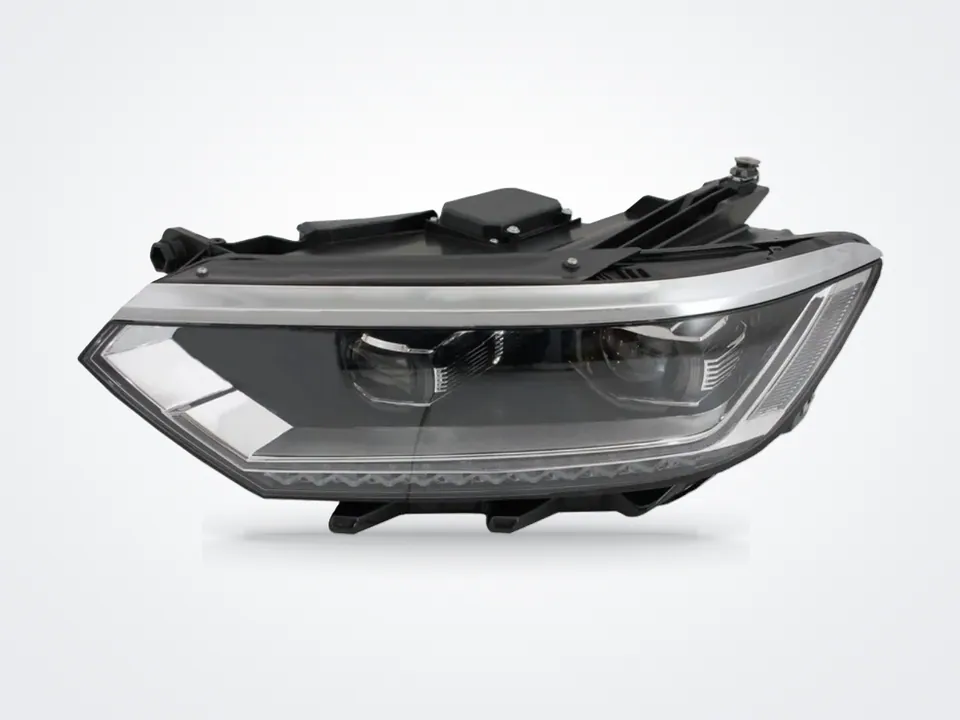 Volkswagen Passat B8 Elegance görünümlü Full LED far Double U – görsel 1